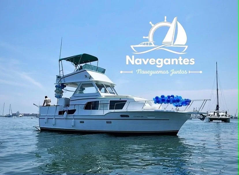 Yate Premium 15 La Punta para 10 pasajeros en Club Canottieri de La Punta, Callao